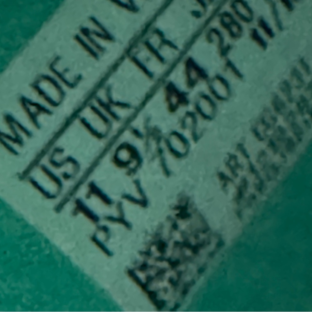 Womens Adidas Boost Shoes - Picture 9 of 9